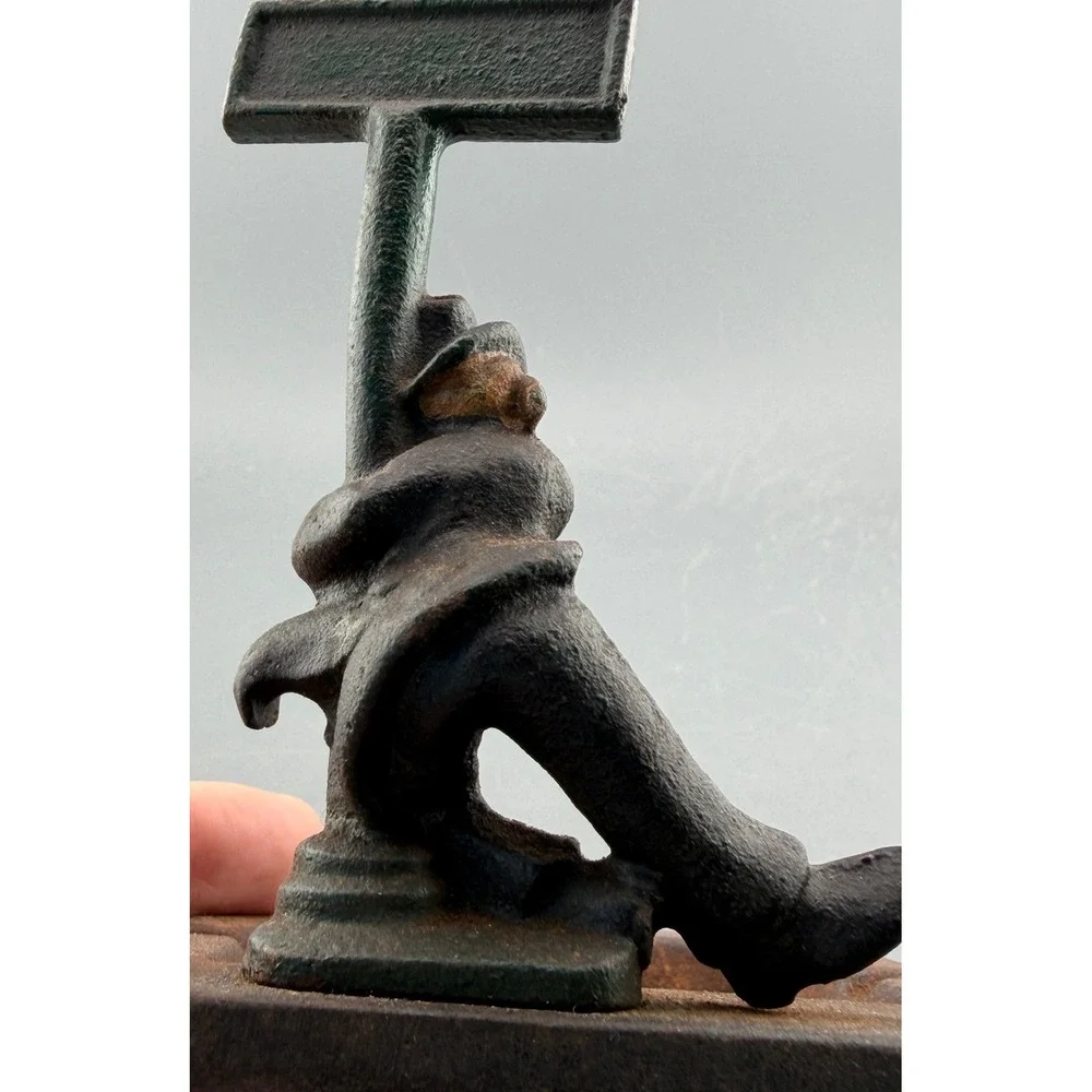 Vintage Cast Iron Ashtray Figural Drunk Man Street Sign Wilton Tobacciana 4.5
